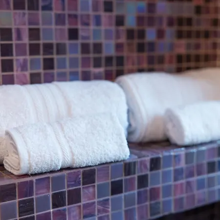 Molari Luxury - *