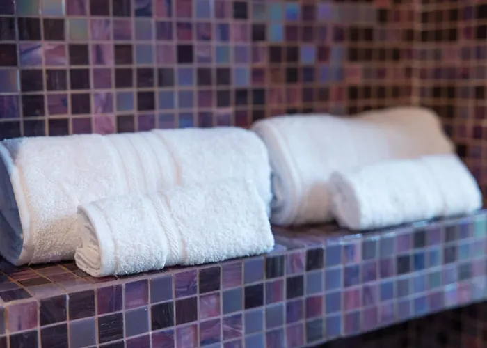 Molari Luxury - *
