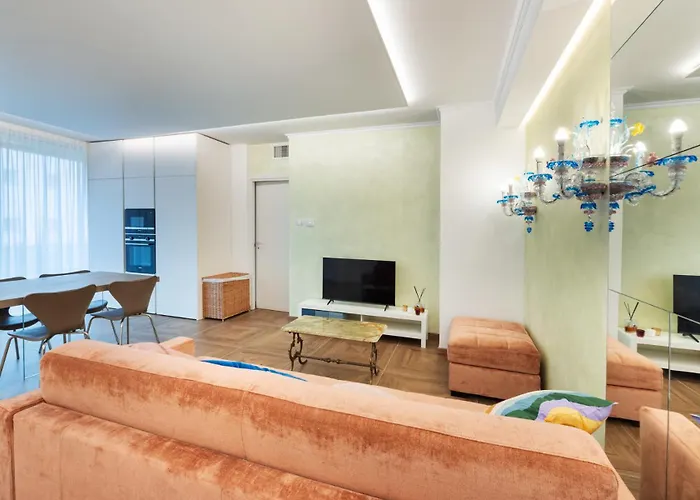 Molari Luxury - *